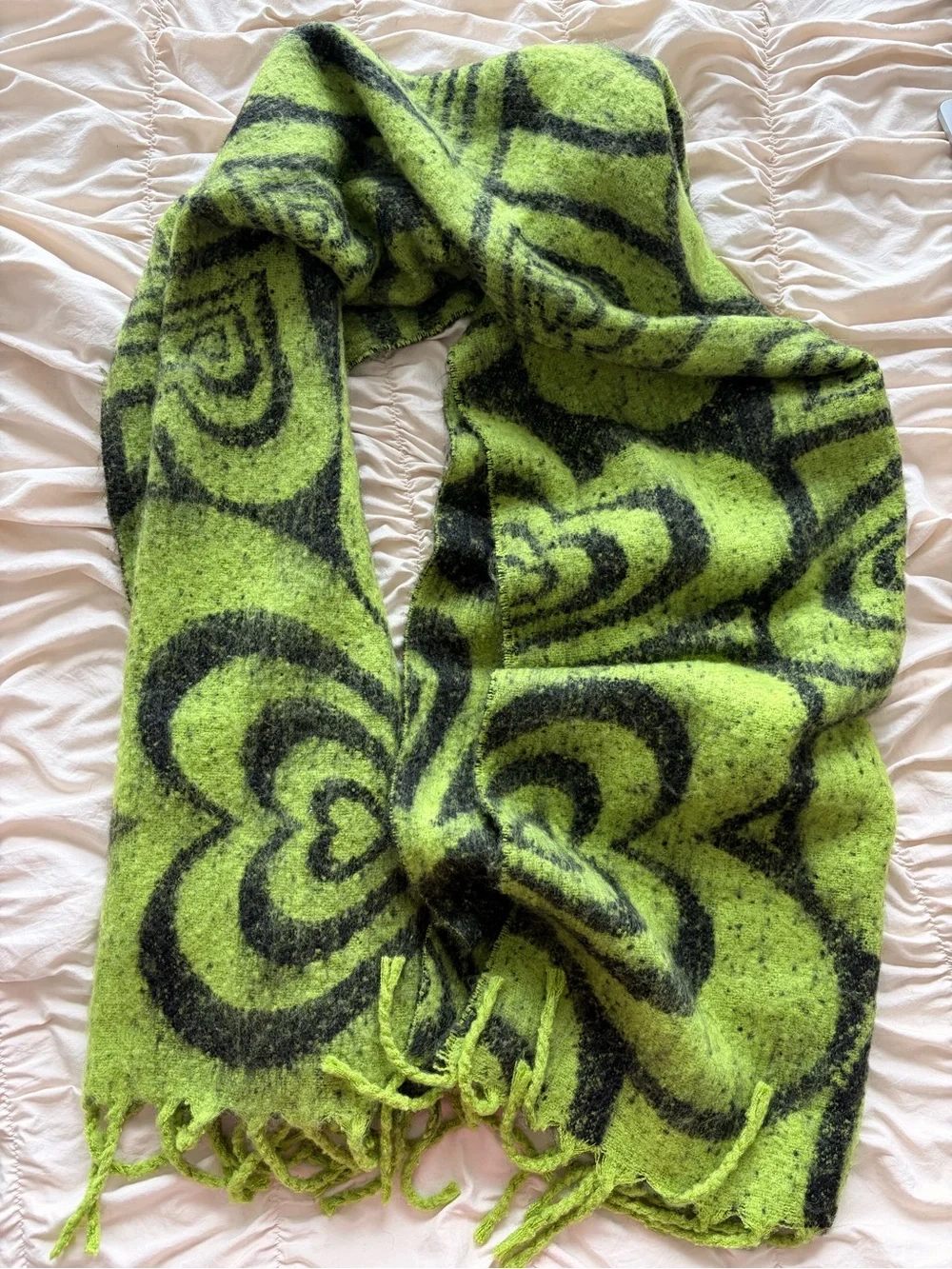 Green & Black Heart Patterned Wool Scarf